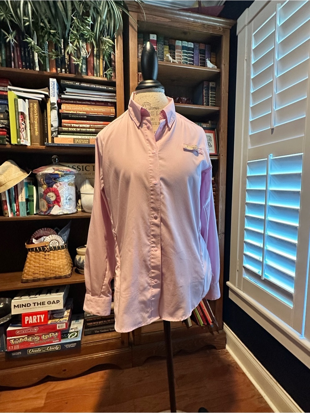 Columbia Light Pink Women's Button-Up Performance Shirt